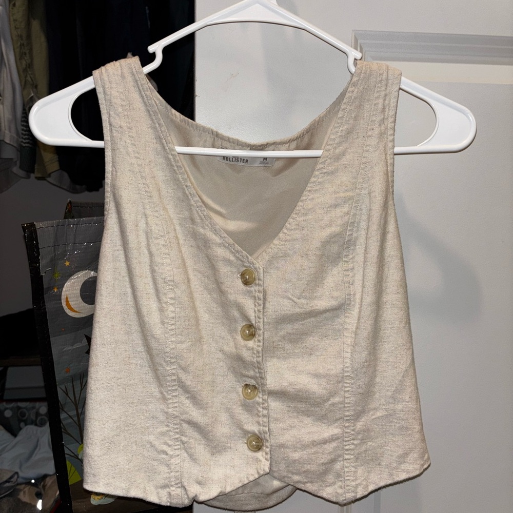 Hollister Women's Beige Button-Front Tank Top
